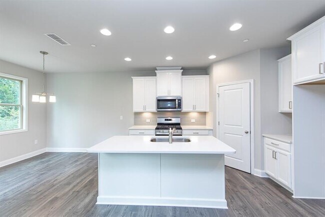 Building Photo - 207 Jonquil Spring Rd