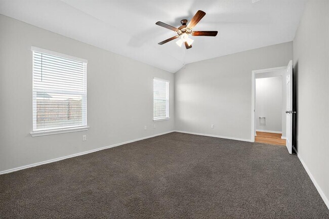 Building Photo - 136 Watch Hl