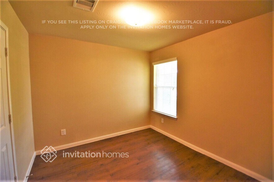 Building Photo - 18810 N Lyford Dr