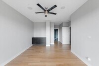 Building Photo - 4 bedroom in Chicago IL Chicago