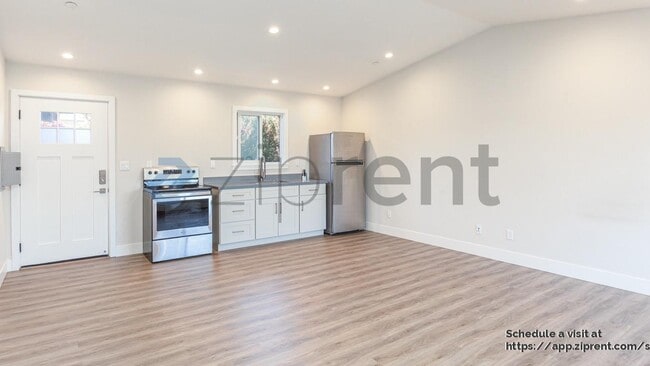 Building Photo - 1339 Camellia Dr
