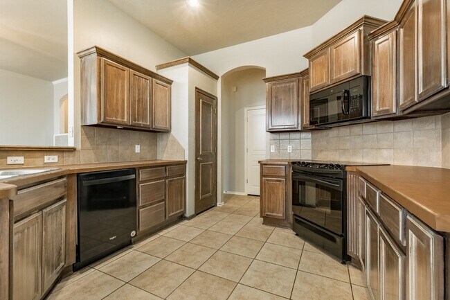 Building Photo - 2524 NW 165th Terrace