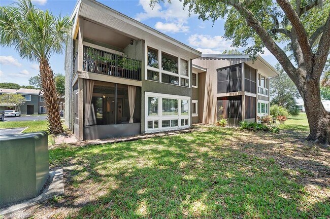 Building Photo - 5071 Eaglesmere Dr