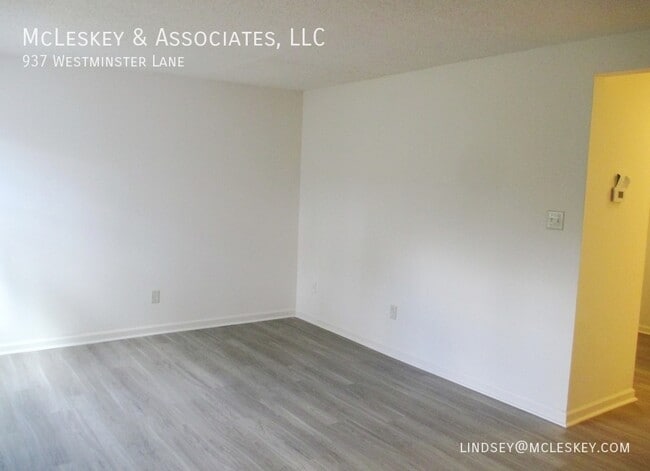 Building Photo - 937 Westminster Ln