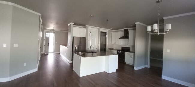 Building Photo - 3617 Colton Blvd