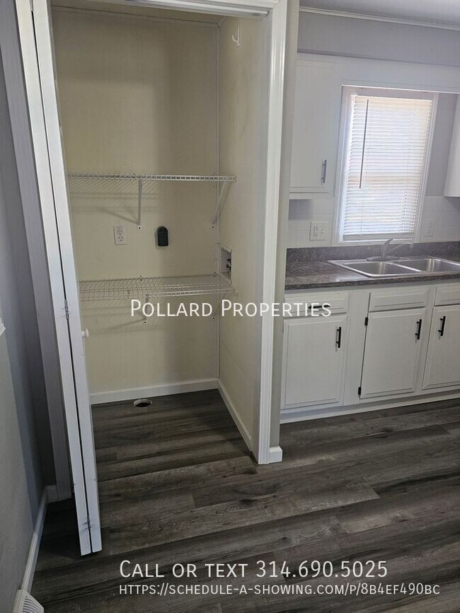 Building Photo - 408 Troy