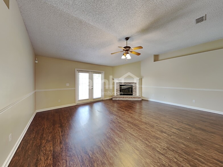 Building Photo - 3154 Fox Squirrel Dr