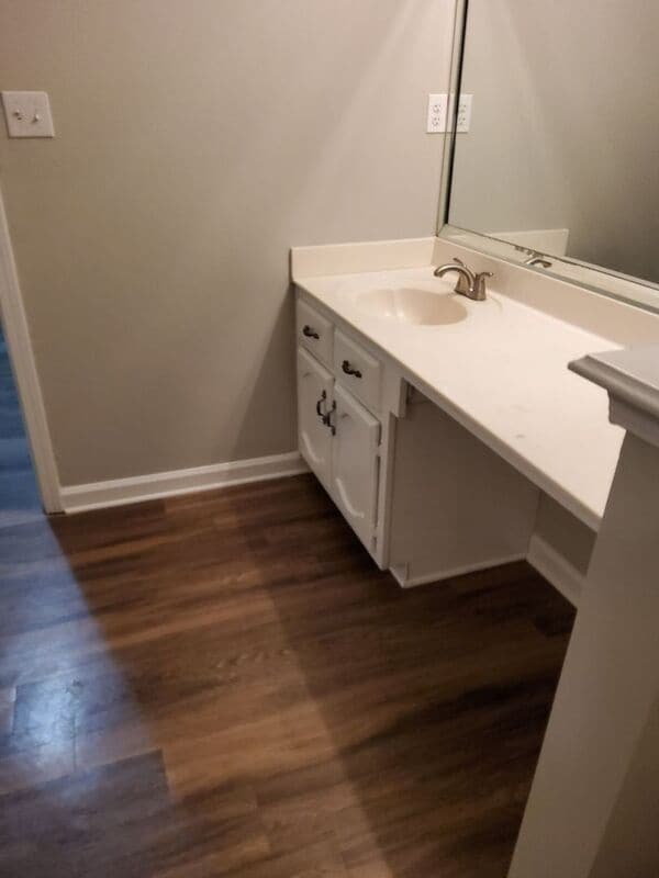 Building Photo - 317 Avery Jordan Cove