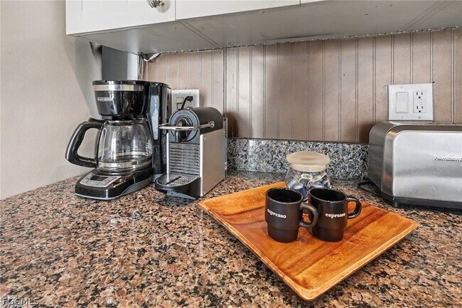 Building Photo - 7330 Estero Blvd