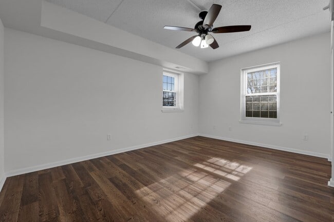 Building Photo - 2-Bedroom Condo with Great Community Amenities in Lower Macungie