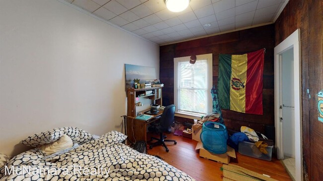 Building Photo - 4 br, 1 bath House - 1354 Peach Street
