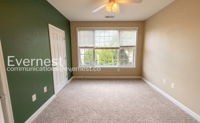 Building Photo - 701 Cobblestone Blvd