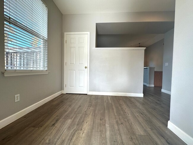 Building Photo - Single Story 3 bed, 2 bath in Brentwood Garin Ranch