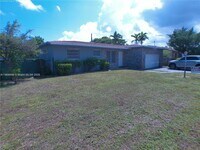 Building Photo - 5360 Fletcher St