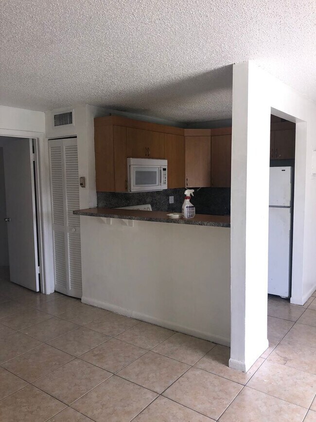 Building Photo - 95 NE 41St M-199 , Oakland Park FL , 33334