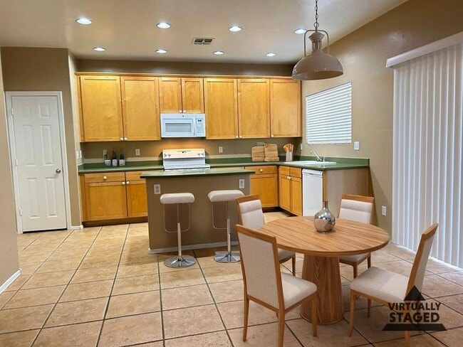 Building Photo - 9598 N 82nd Ln