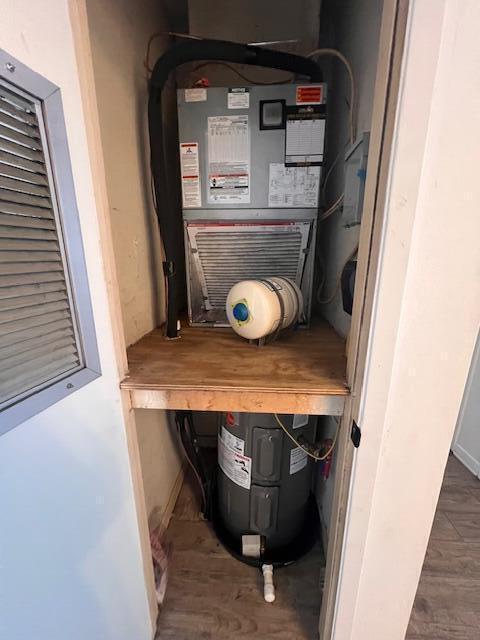 Building Photo - 1925 Esplanade St