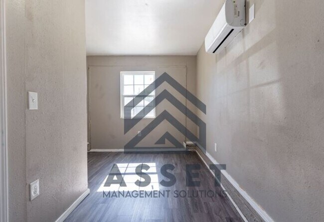 Building Photo - 4 Bedroom Available for Lease & Rent to Own!