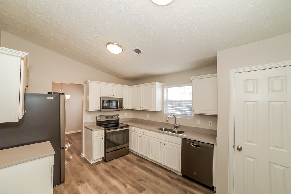 Building Photo - 2851 Cedar Trace Dr