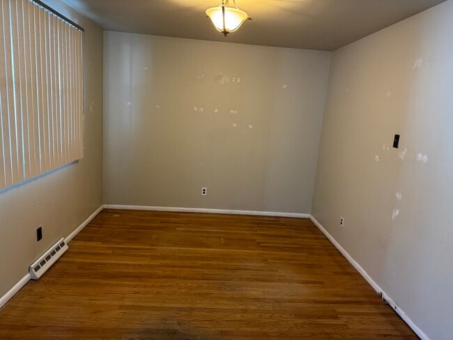 Building Photo - 49 Harvard Rd