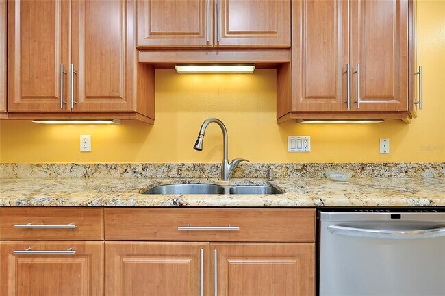 Building Photo - 49 Sandstone Cir