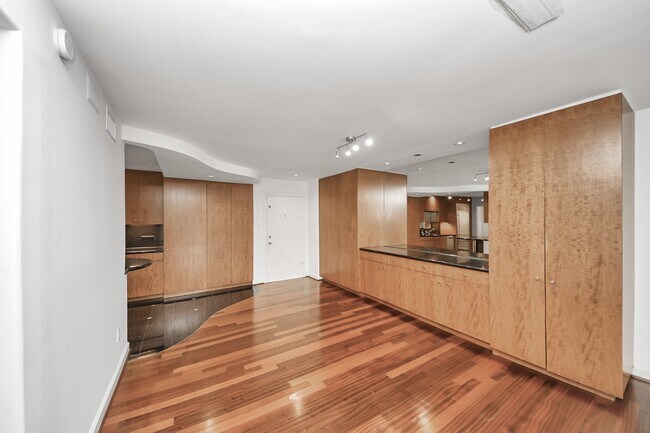 Building Photo - 5050 Ambassador Way