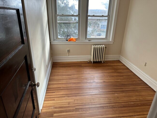 Building Photo - 943 Monocacy St