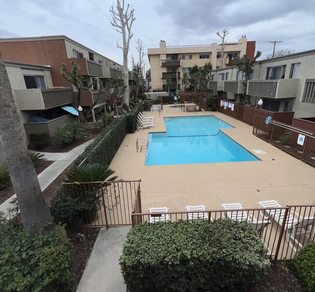 Building Photo - Alpine Terrace Apartments
