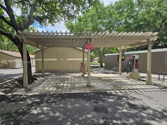 Building Photo - 1780 Palm Cove Blvd