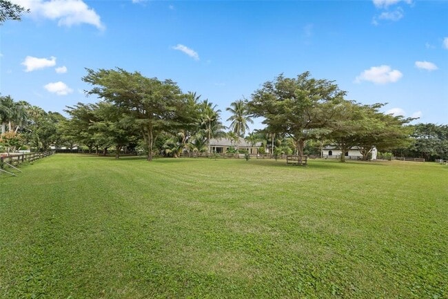 Building Photo - 10630 El Caballo Ct