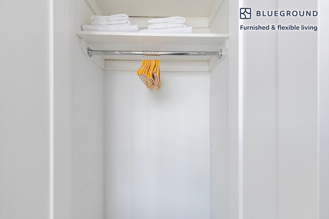 Building Photo - 82 4th Ave