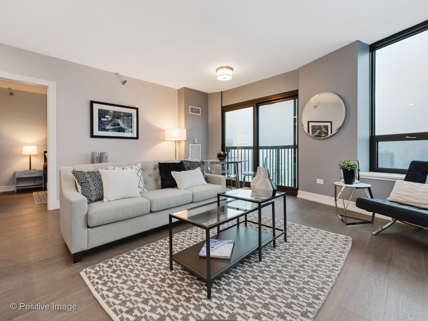 Building Photo - 400 N La Salle Dr