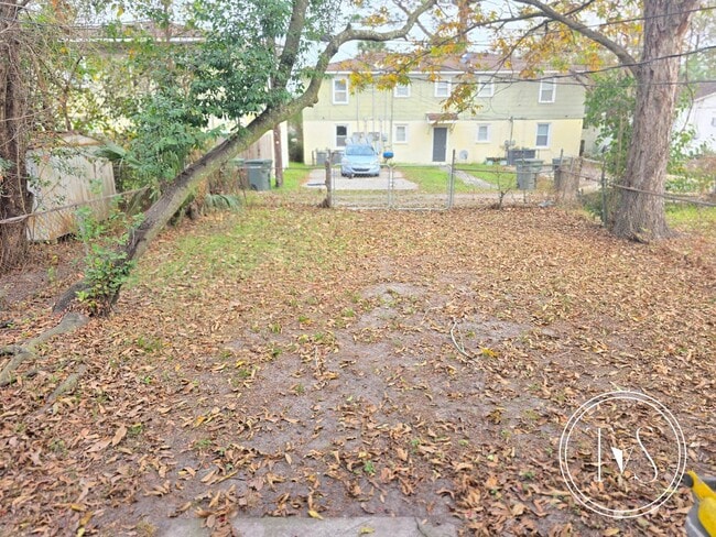 Building Photo - MOVE-IN READY NOW!