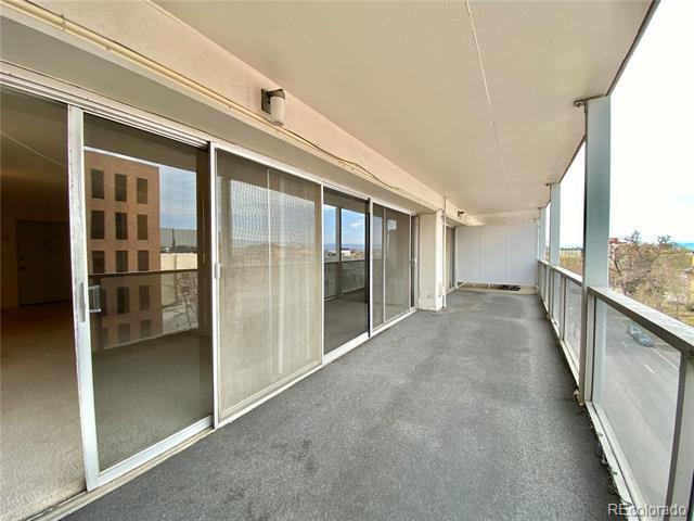 Building Photo - 888 Logan St