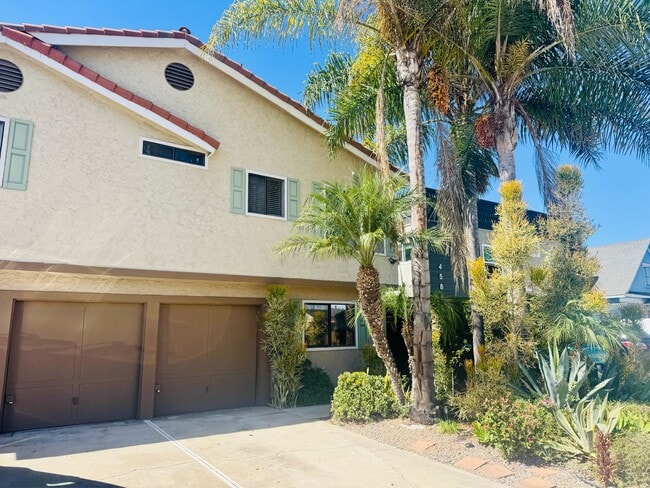 Primary Photo - 4576 Hawley Blvd