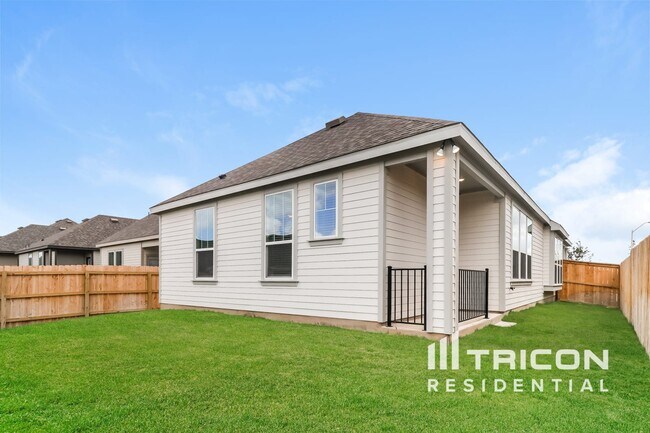 Building Photo - 628 Lindheimer Ln