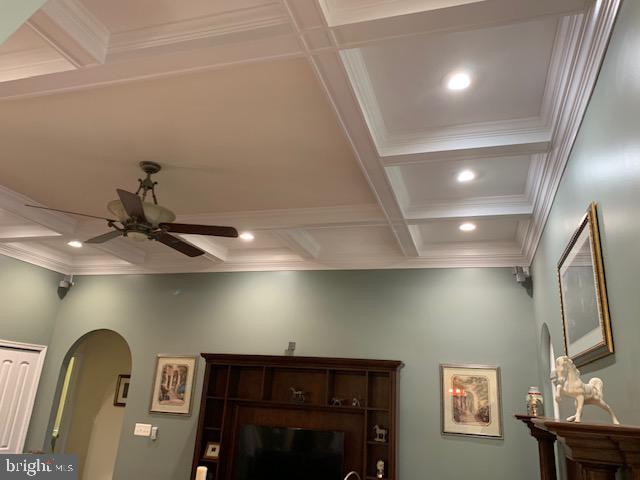 Building Photo - 24900 Fox Run Ln