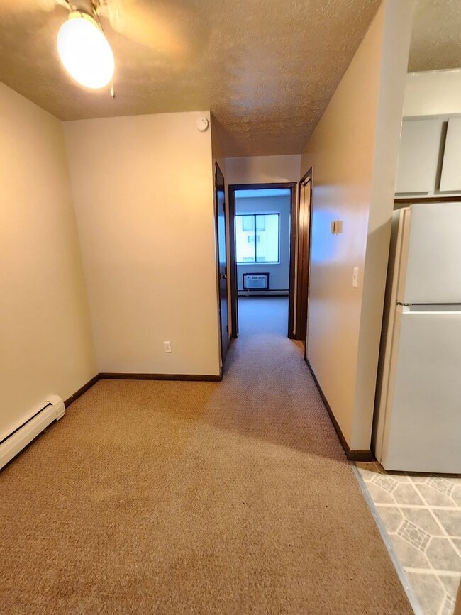 Building Photo - One Bedroom For Rent on Hancock