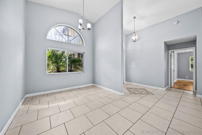 Building Photo - 16105 Temple Blvd