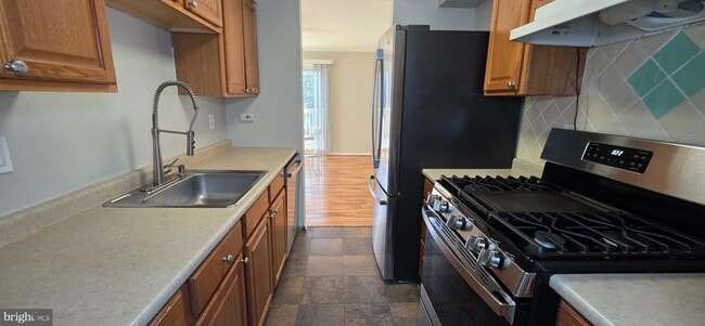 Building Photo - 6974 Knighthood Ln