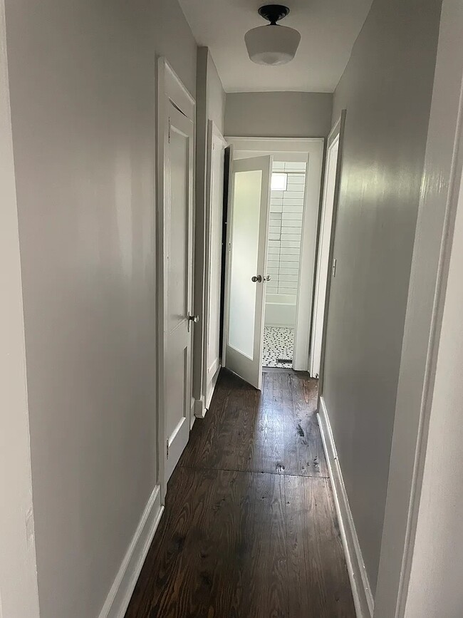 Building Photo - Woodbourne