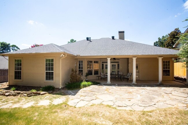 Building Photo - 808 Cartier Ln