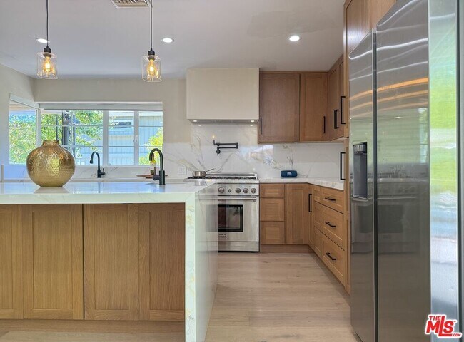 Building Photo - 4108 Valley Vista Ct