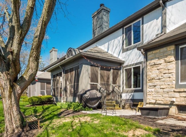Building Photo - 6985 Muirfield Dr