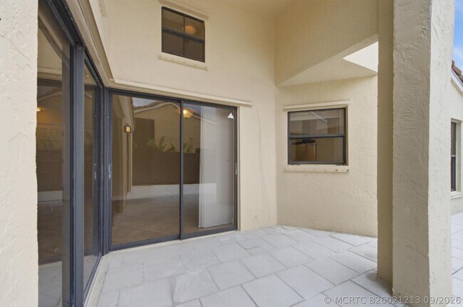 Building Photo - 8871 SW 6th St