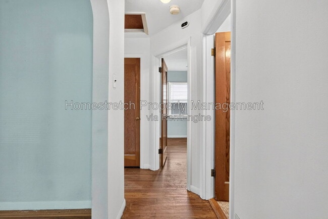 Building Photo - 9826 Ravensbrook Dr