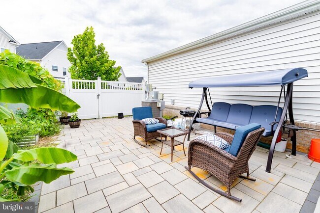 Building Photo - 41914 Spring Air Dr