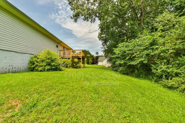 Building Photo - 138 Sunset Oaks Dr