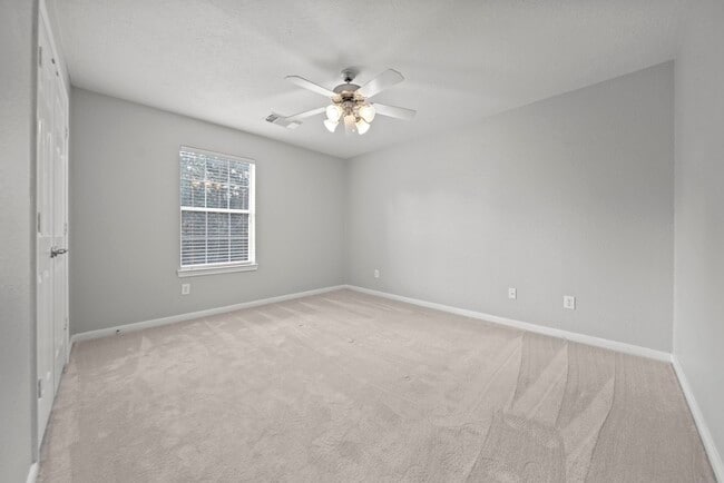Building Photo - 42 Ebony Oaks Pl