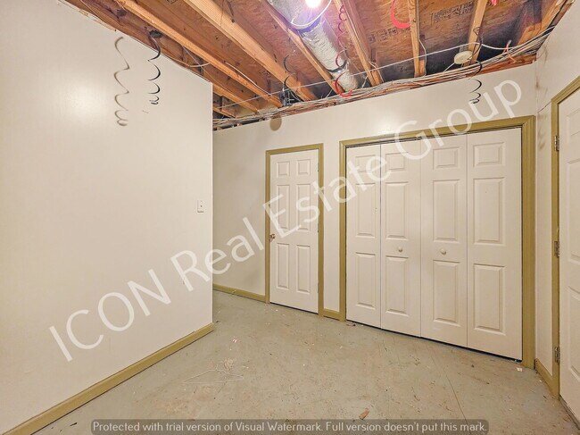 Building Photo - 3/2.5 home on large lot -Powder Springs